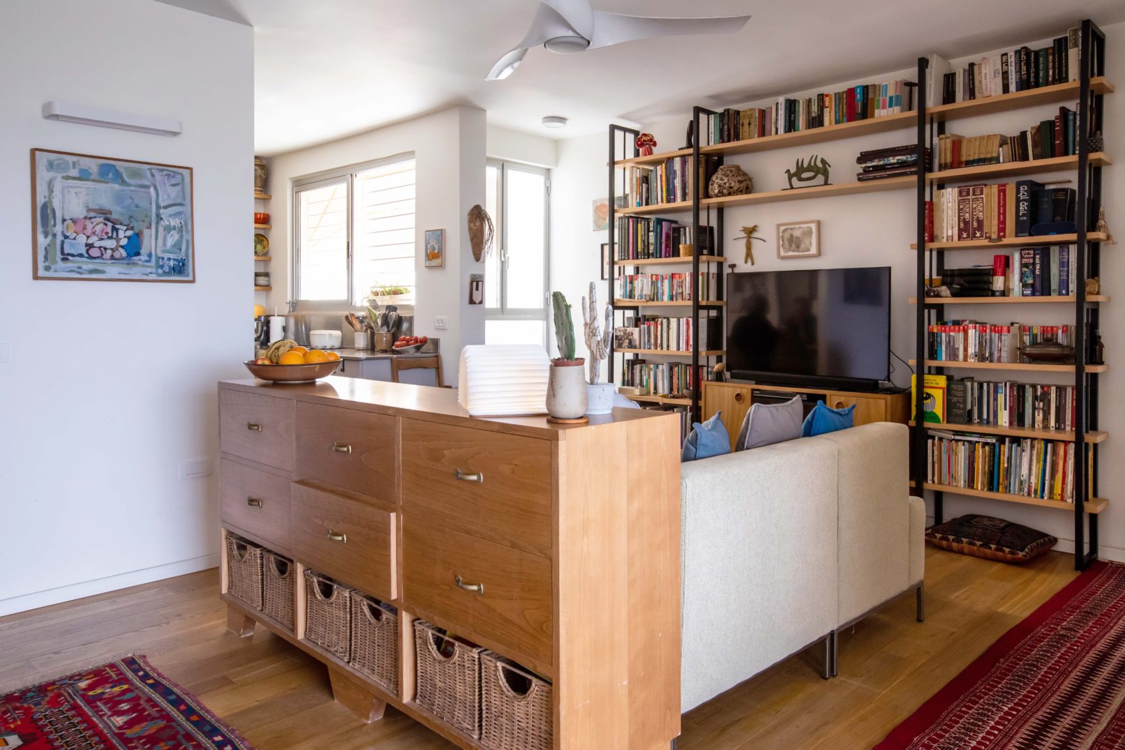 Apartment in Tel Aviv - 1- Living Room - 4