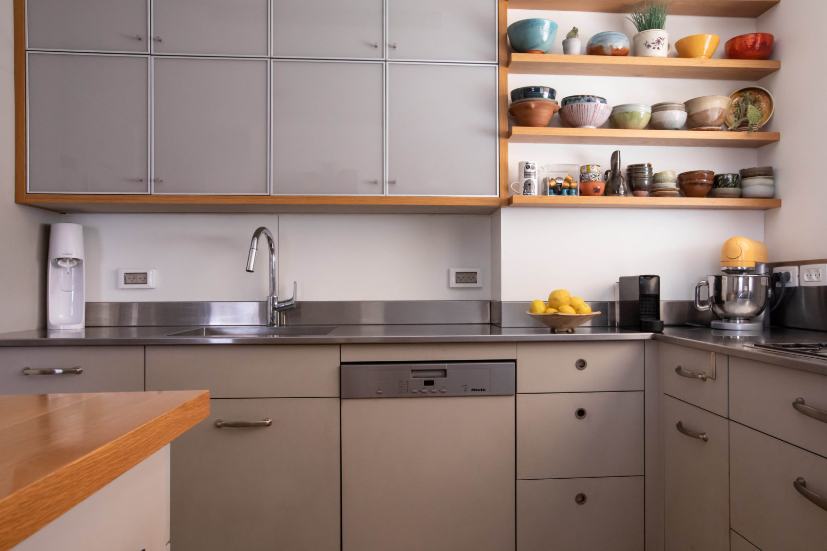 Apartment in Tel Aviv - 1- Kitchen - 2