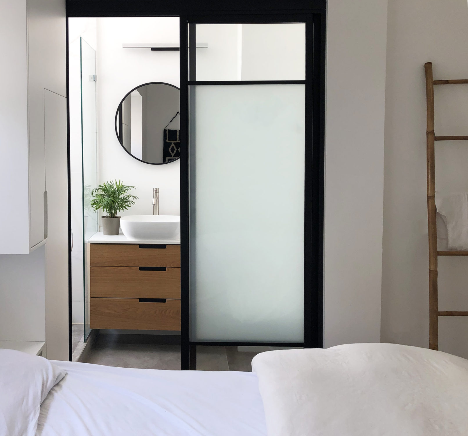 Apartment in Givatayim - Bathroom - 4