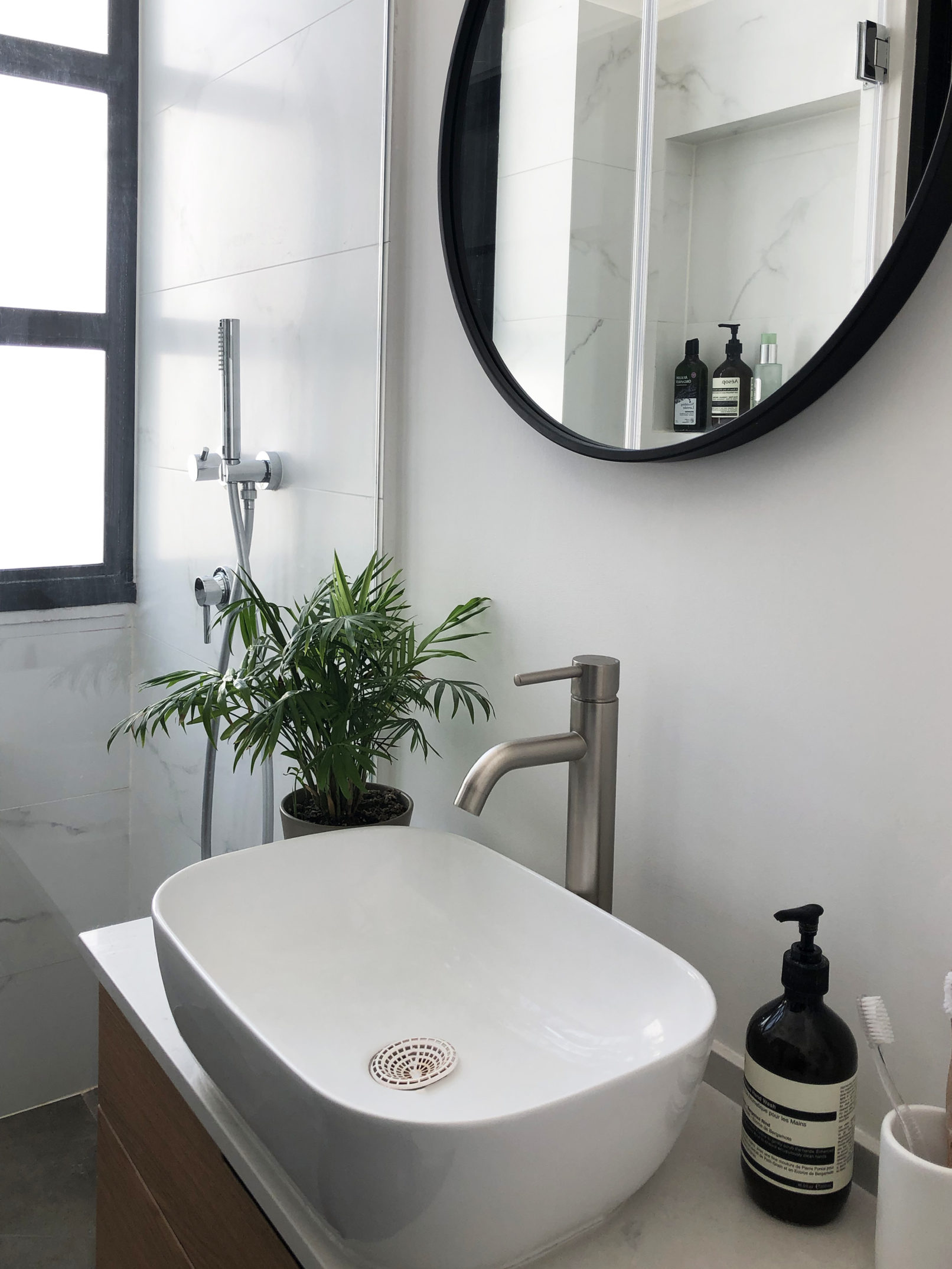 Apartment in Givatayim - Bathroom - 1