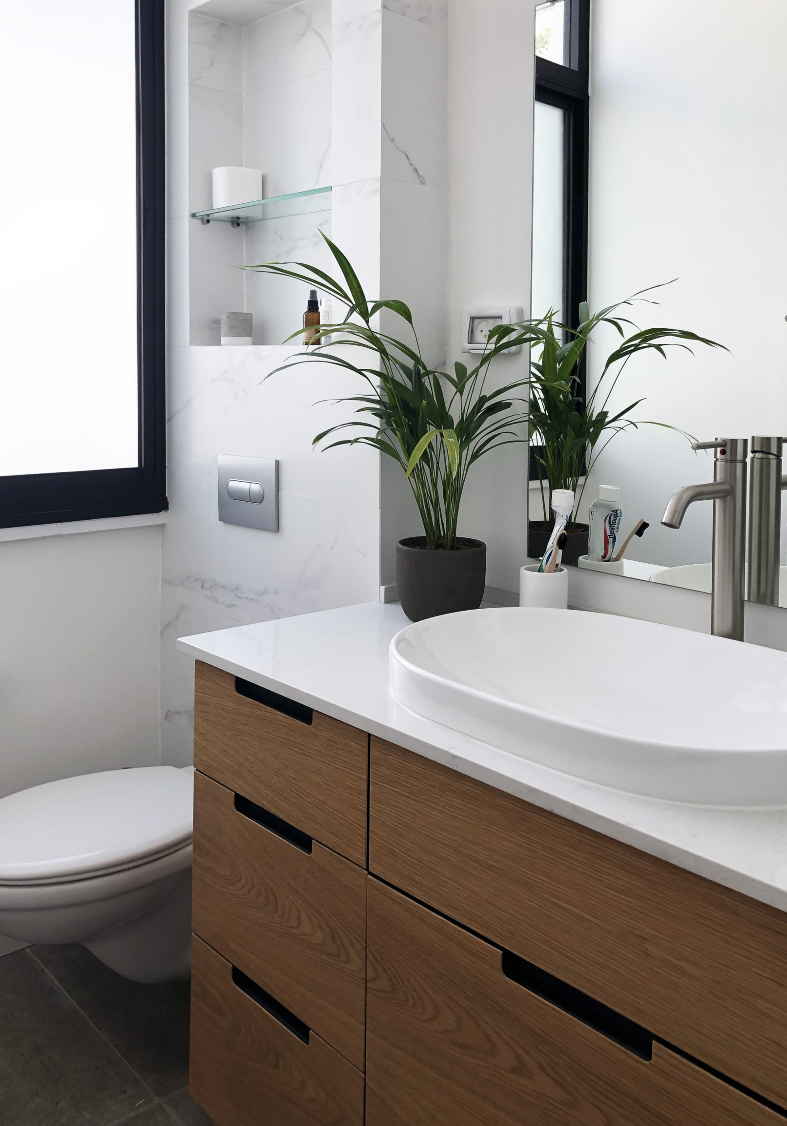 Apartment in Givatayim - Bathroom - 2