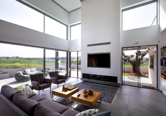 Villa in Kfar Bin Nun - Living Room - 3